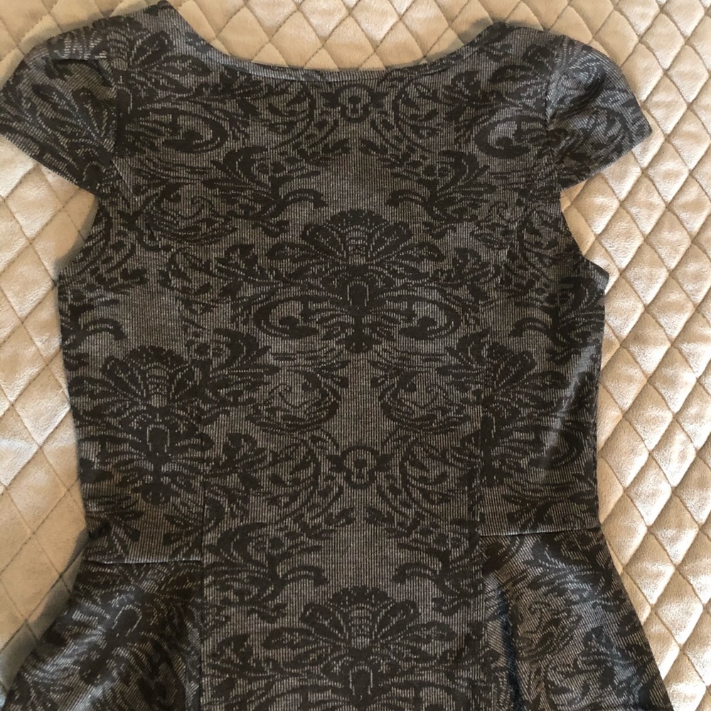 Dress - Picture 5 of 5